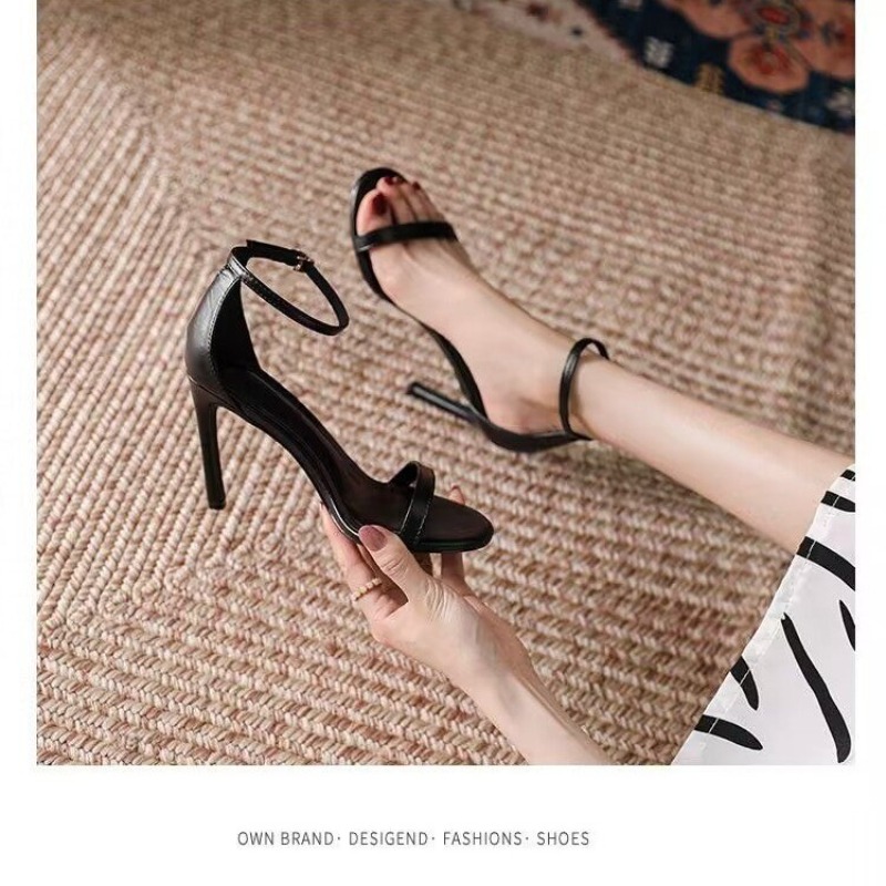 Street Fashion Rome 2026 - One-strap Sandal Women's 2026 New Summer
