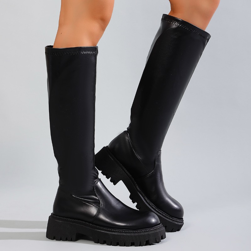 Autumn Winter Fashion Square H - Street Fashion Rome recension och pris