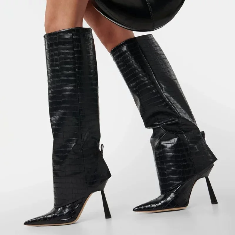 Eilyken 2026 Autumn Winter Des - Street Fashion Rome recension och pris