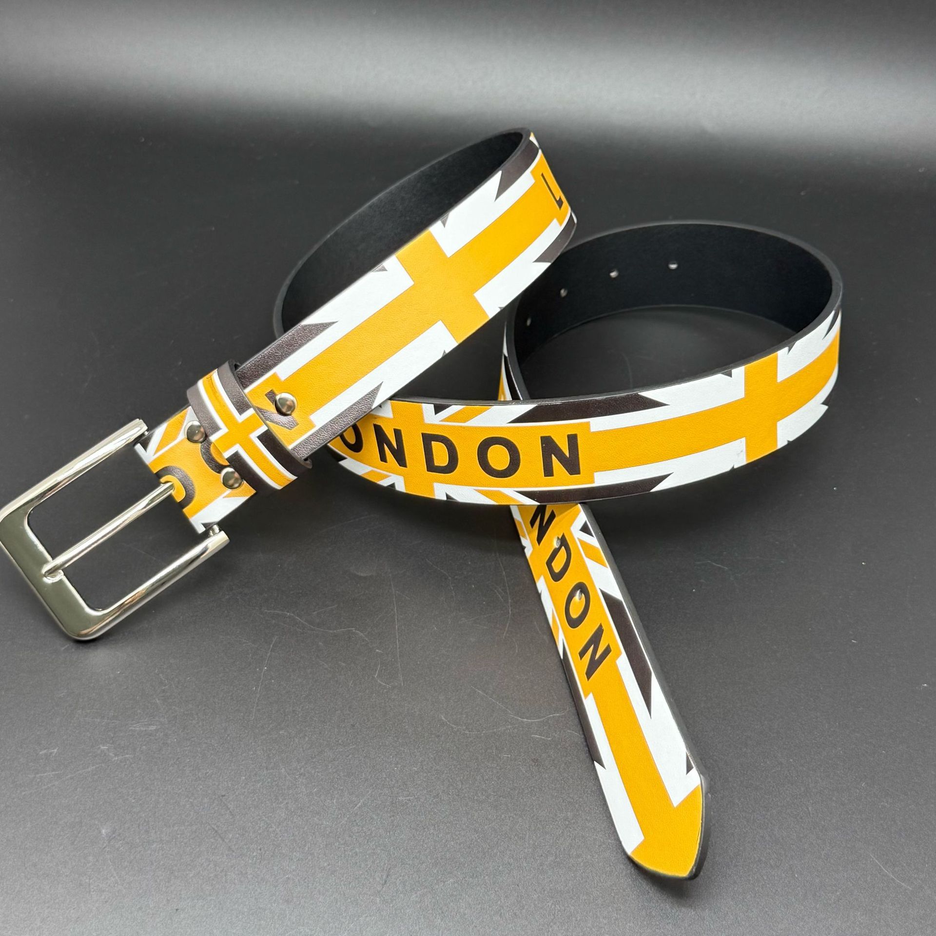 American Vintage Unisex PU Wai - Street Fashion In London recension och pris