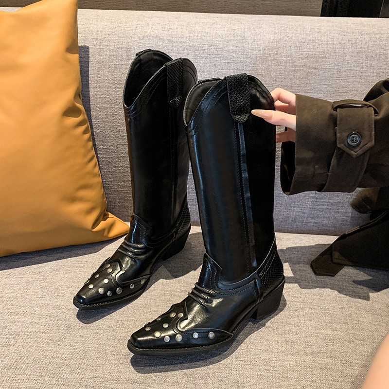 Riveted Women's Soft Leather 2 - Street Fashion Rome 2026 recension och pris