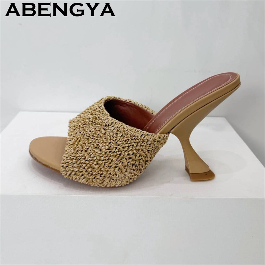 StrangeThin High Heel Slippers - Street Fashion Rome 2026 recension och pris