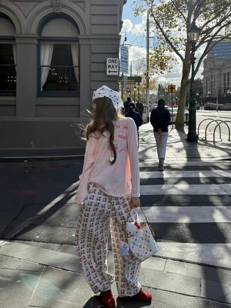 London Gen Z Girl Subculture Y - Street Fashion Gen Z recension och pris